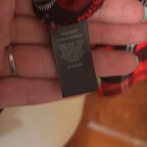 Express L Plaid Rayon Top red & black Flannel Look Lace Front Shirt Blouse - Picture 5 of 6